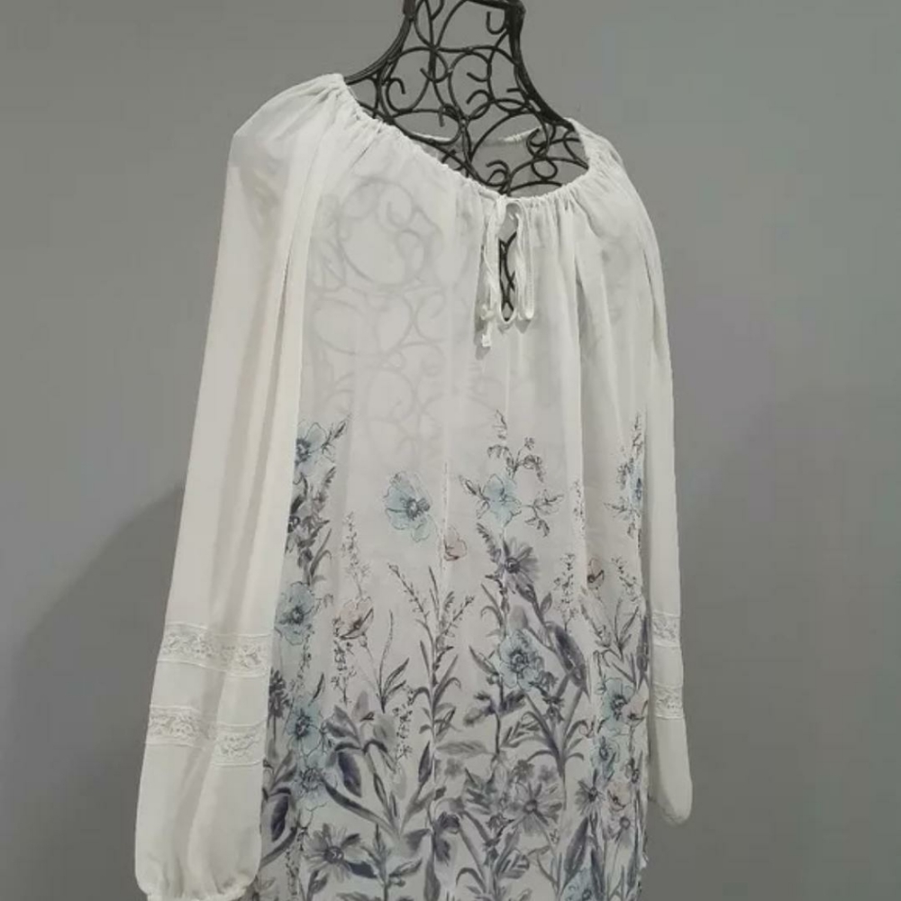 Lauren Conrad Floral Sheer Top Size L - Picture 10 of 10